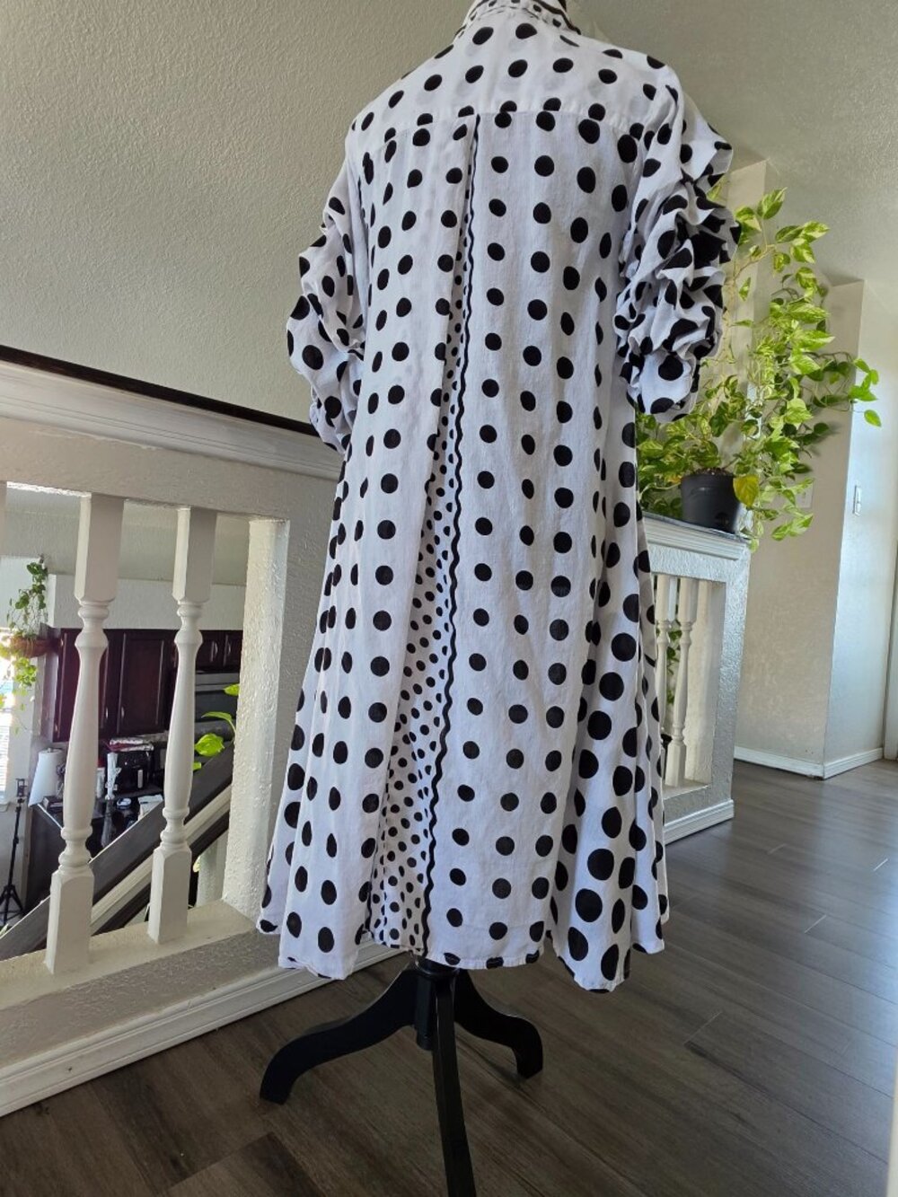 Polka Dot Ruffle Sleeve Cotton Tunic Dress By Step In Style S White/Black Lightw - Picture 7 of 16